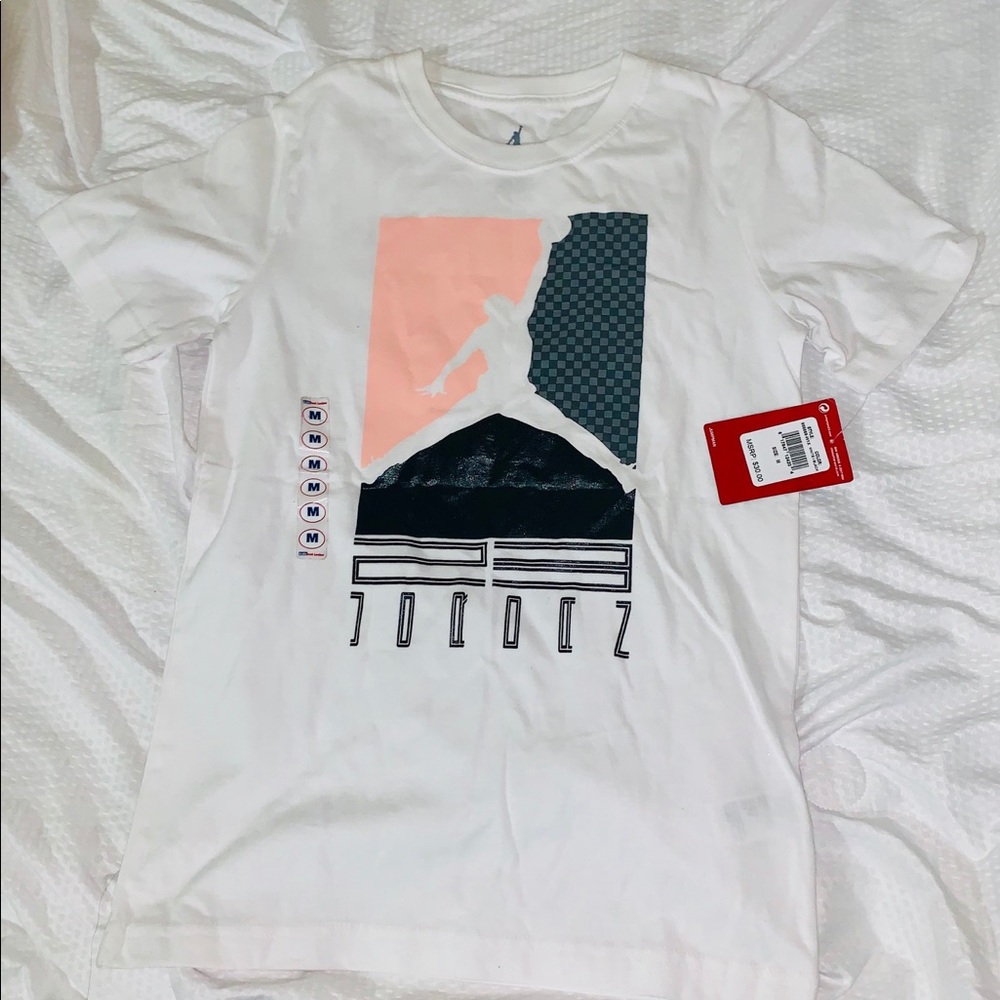 New! Boys Jordan T-shirt Sides M For Kids